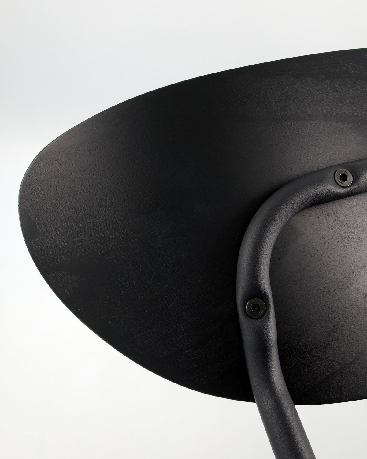 Chair “Must”