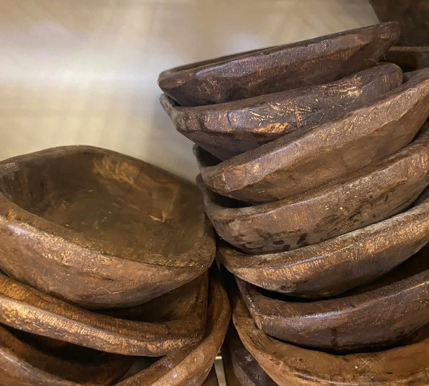 Handgeschnitzte Holzschale