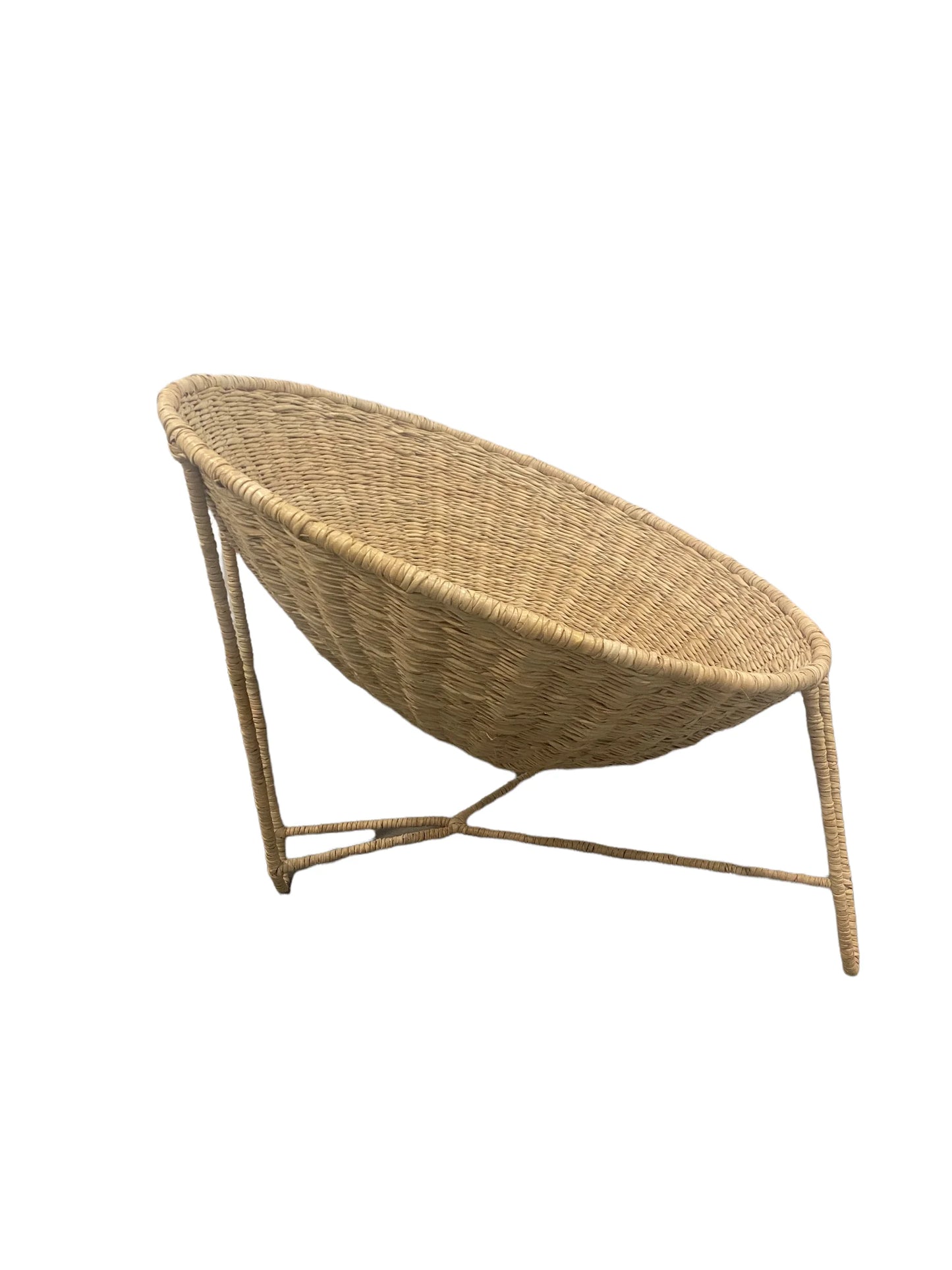 Hand-woven shell chair “Mozambique”
